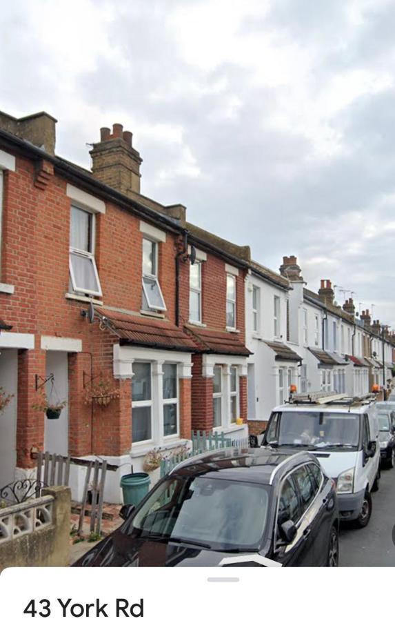Stunning Twickenham Rugby Studio Flat Teddington Exterior photo